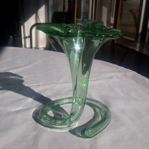 Trumpet/Tulip sooner vase Green Glass